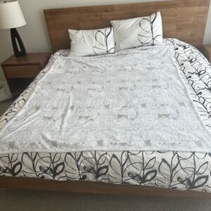 Pickle&Dot Plush Kitty Oversized Blanket